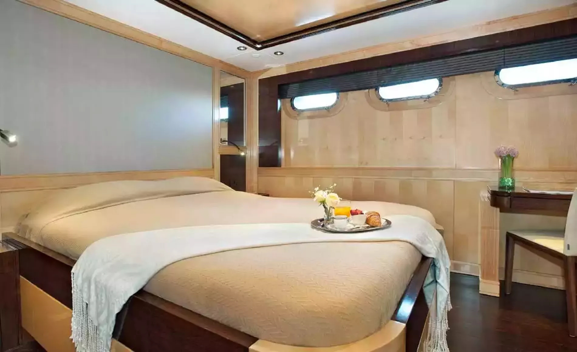 Interior - 9/15