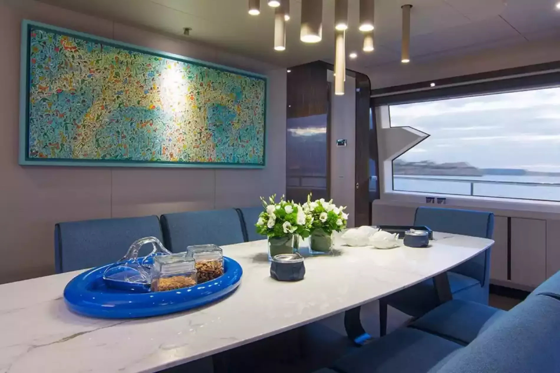Interior - 4/25