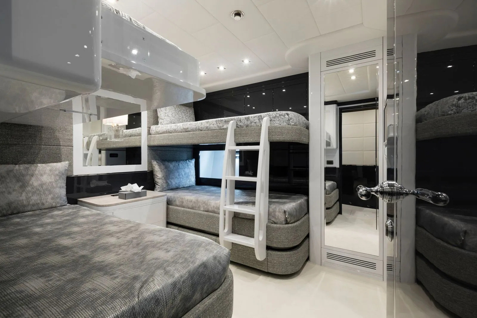 Interior - 14/18