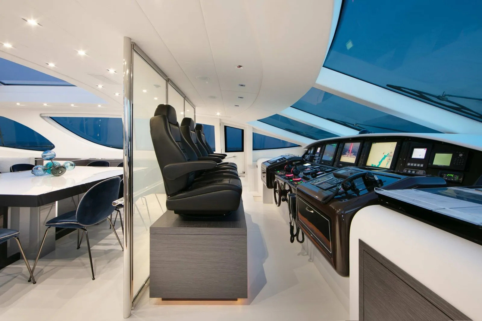 Interior - 16/18