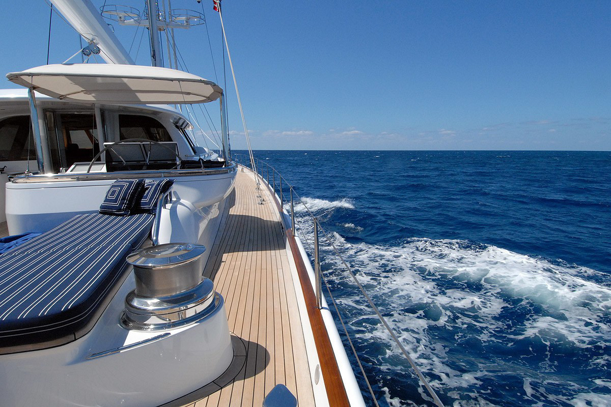 Exterior - 30/54