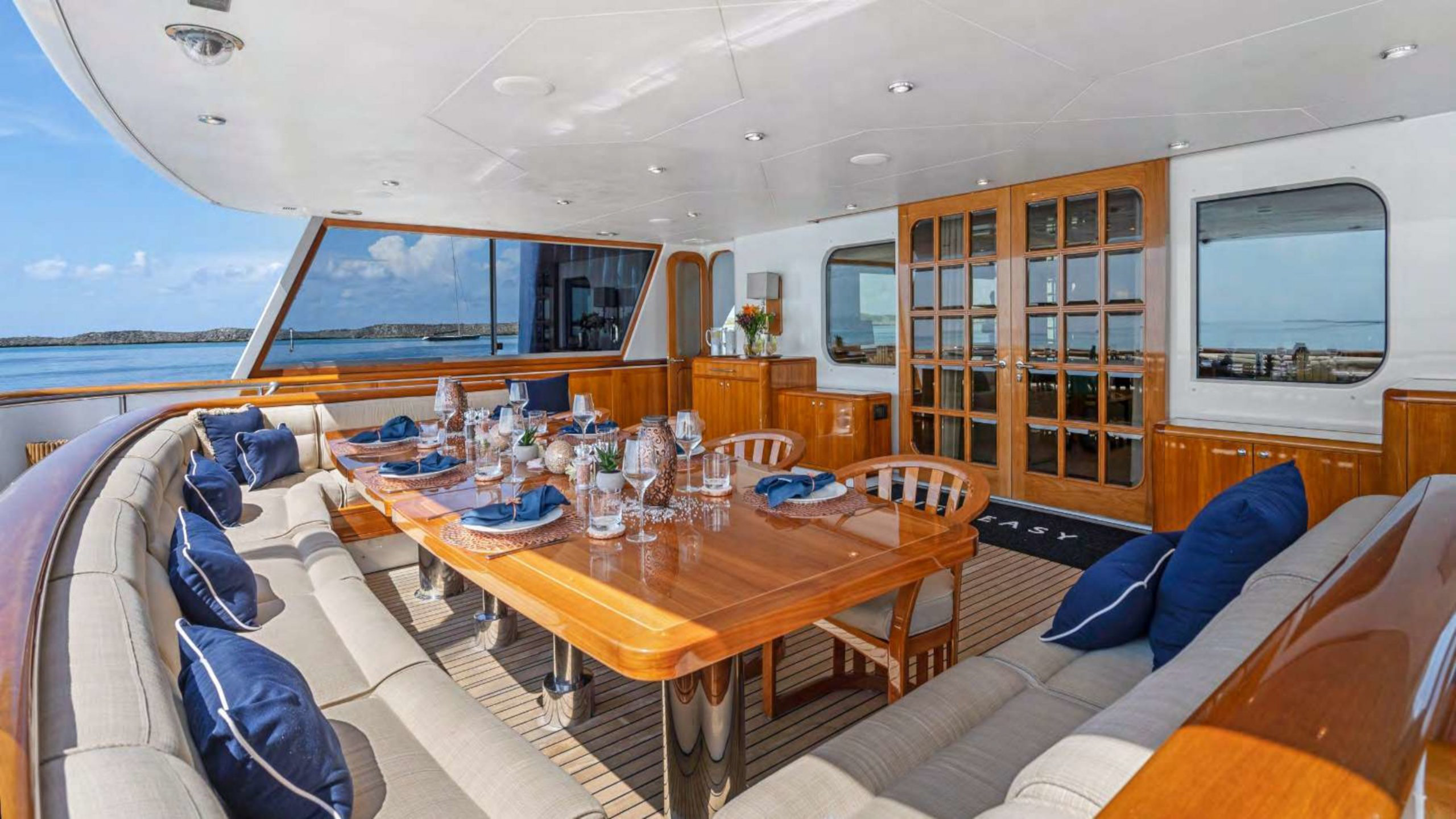 Exterior - 34/37