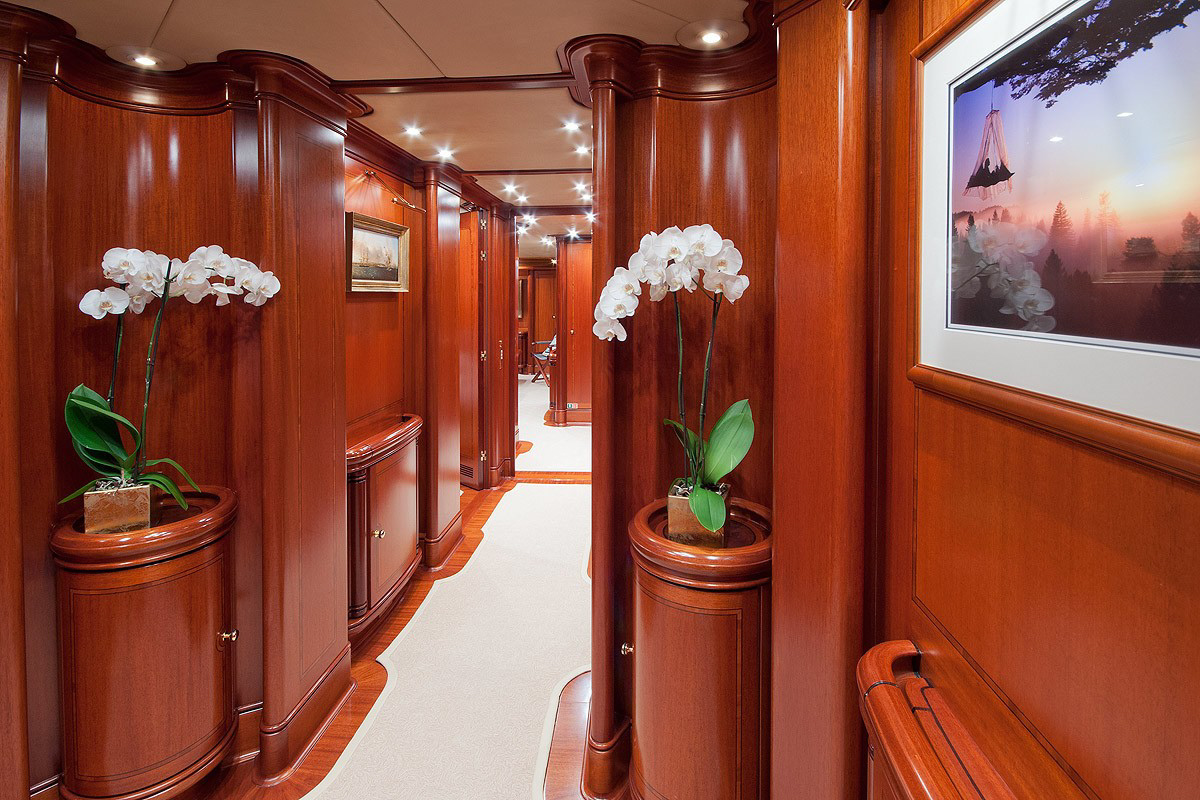 Interior - 19/28