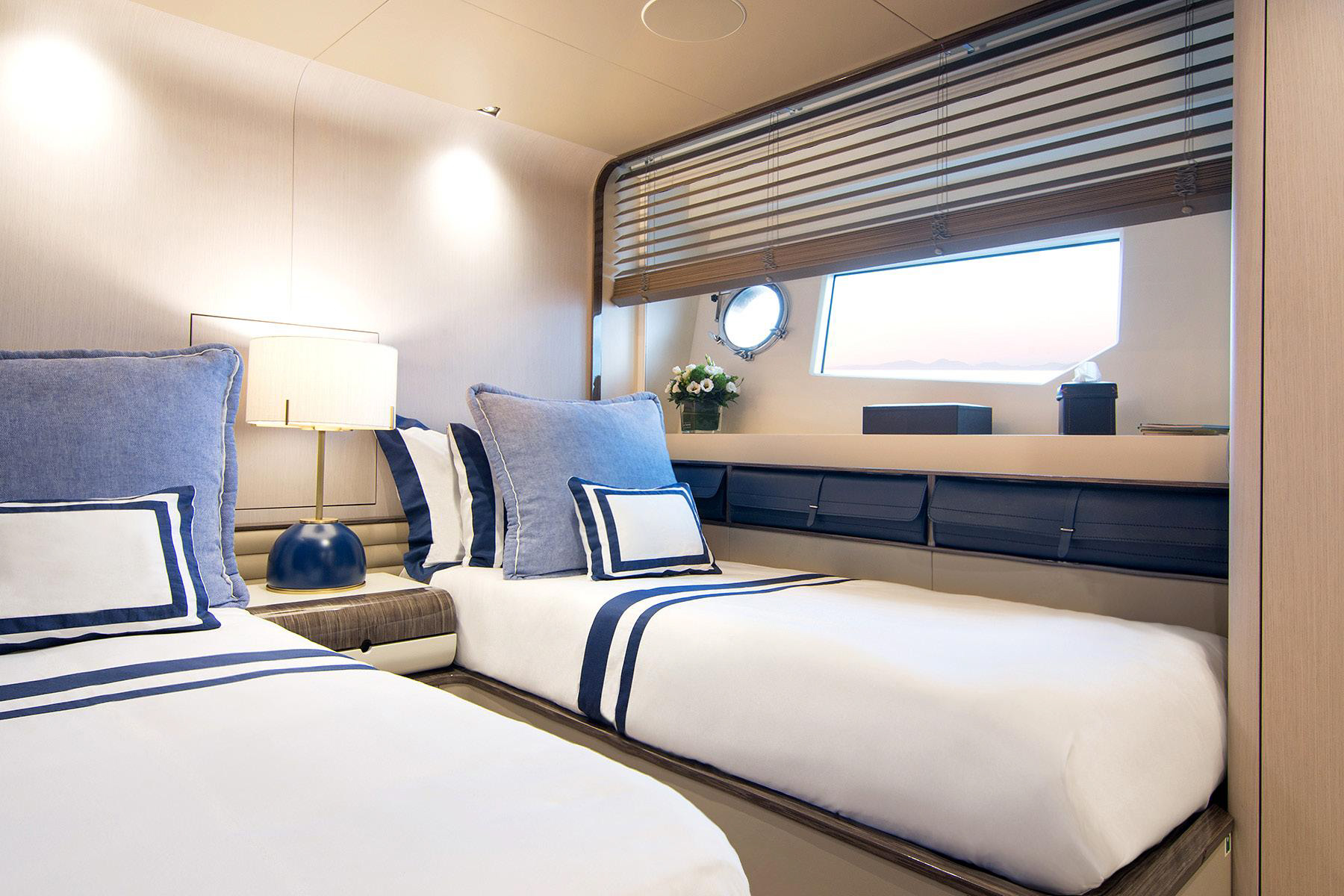 Interior - 18/25