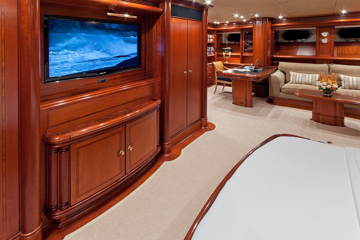 Interior - 21/28