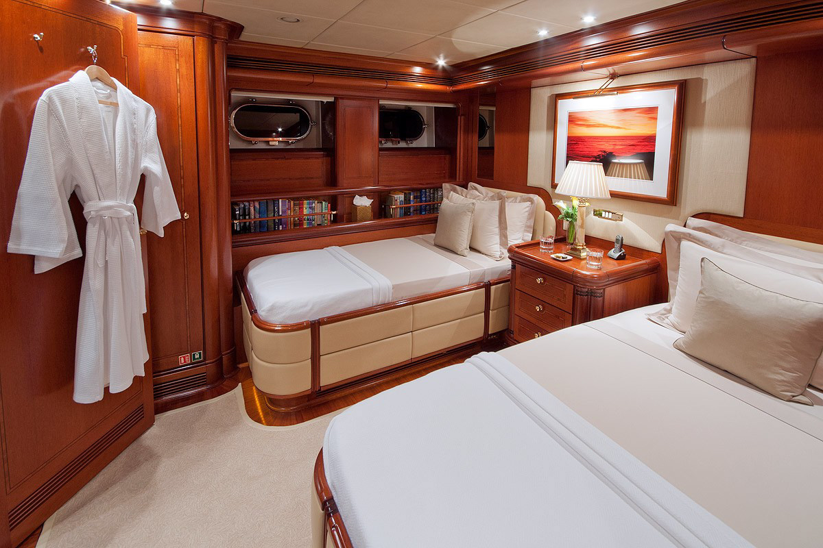 Interior - 23/28