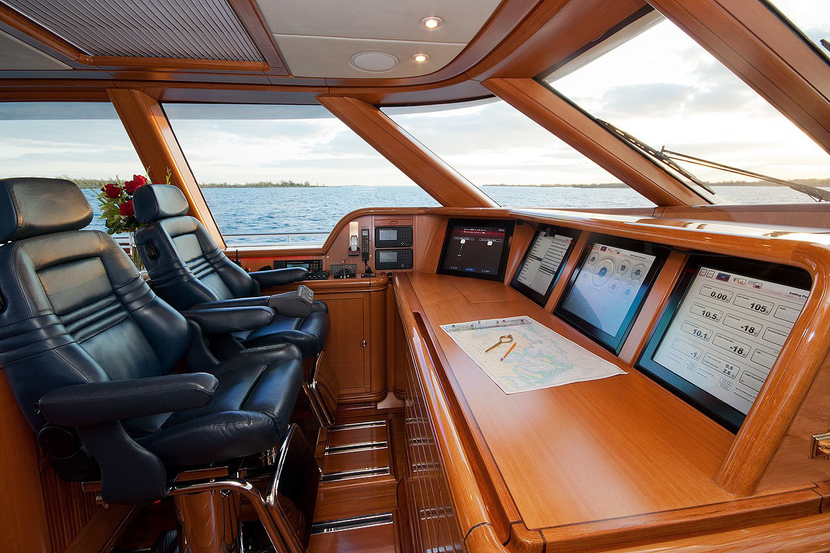 Interior - 27/28