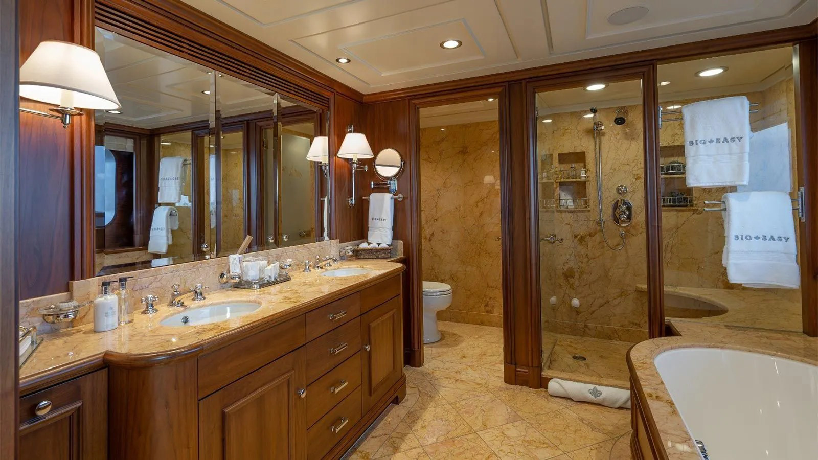 Interior - 25/31