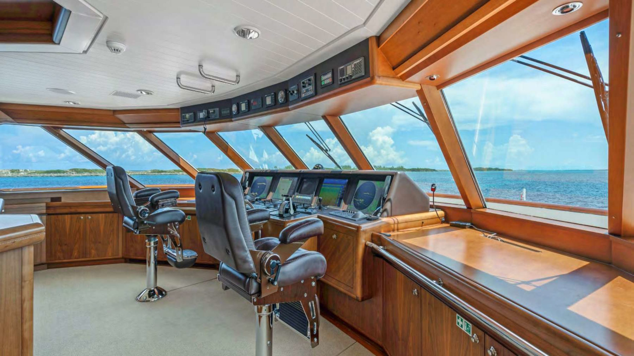 Interior - 30/31