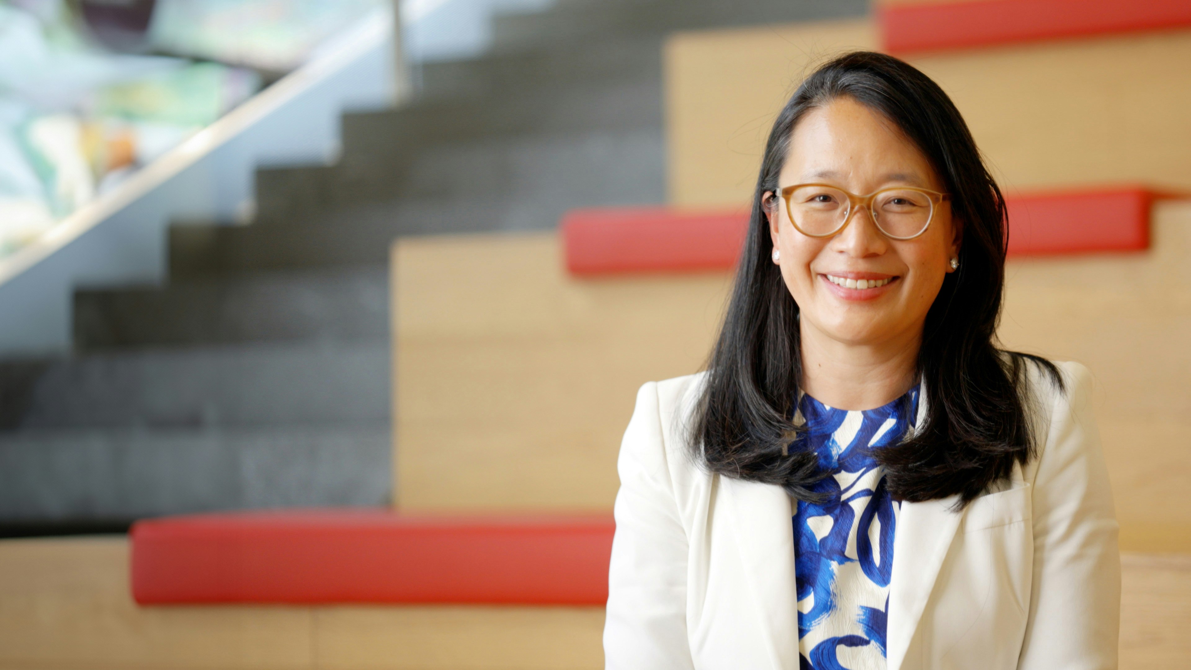 A headshot of Sue Meng, Class of 1999