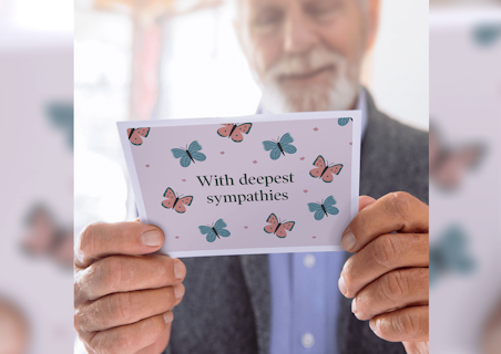 Our guide to crafting a compassionate Sympathy Card message