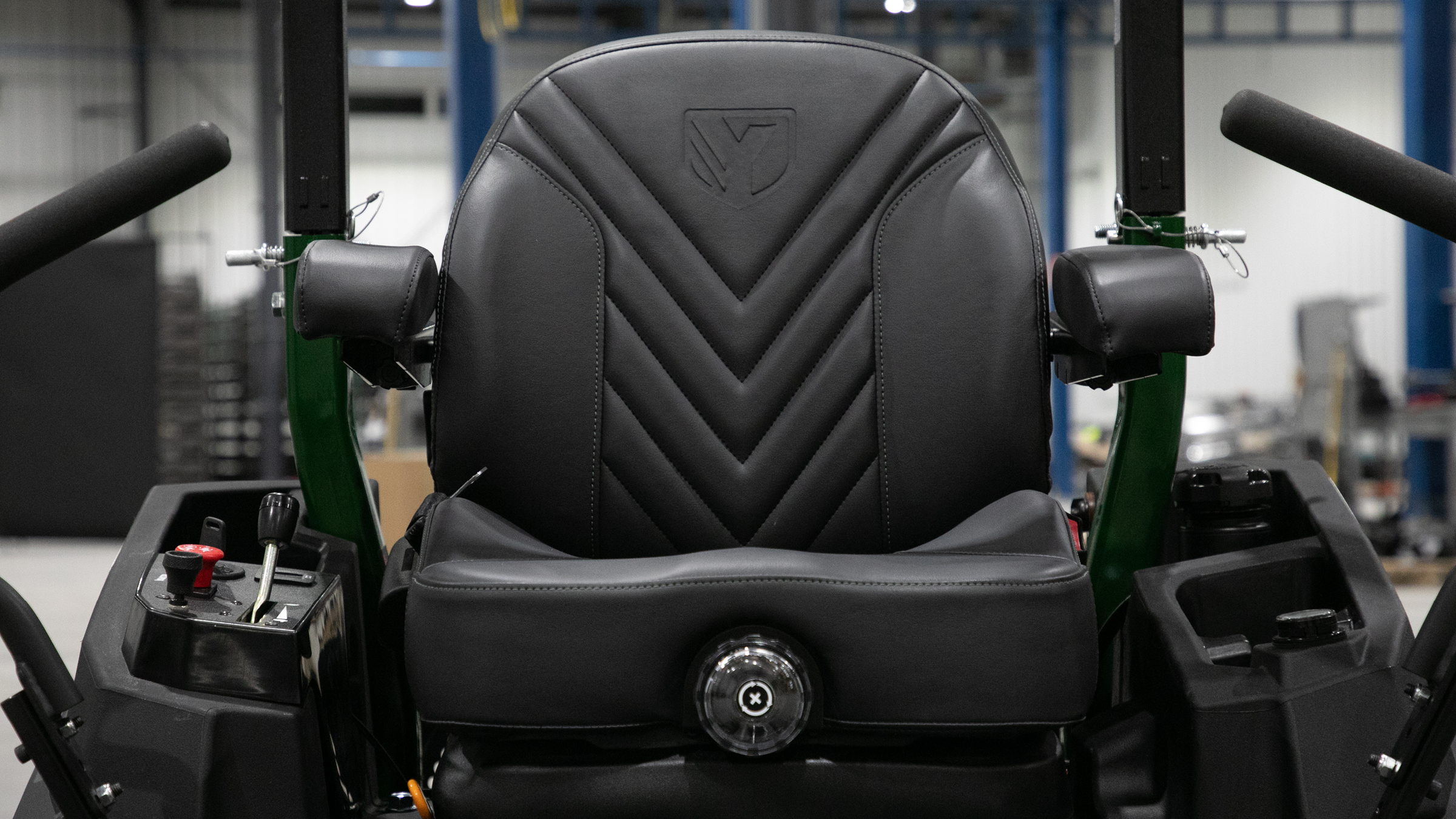 Zero-Turn Lawn Mower Suspension Seat