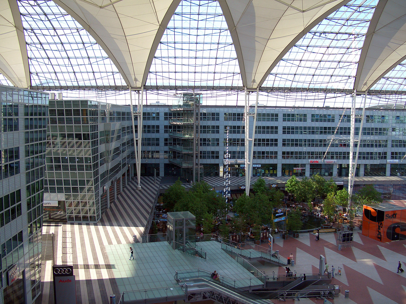 Franz Joseph Strauss Flughafen Wo Günstig Auto Parken parkimeter.com