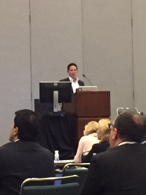 Dr. Schwartz Speaking at Plastic Surgery Convention