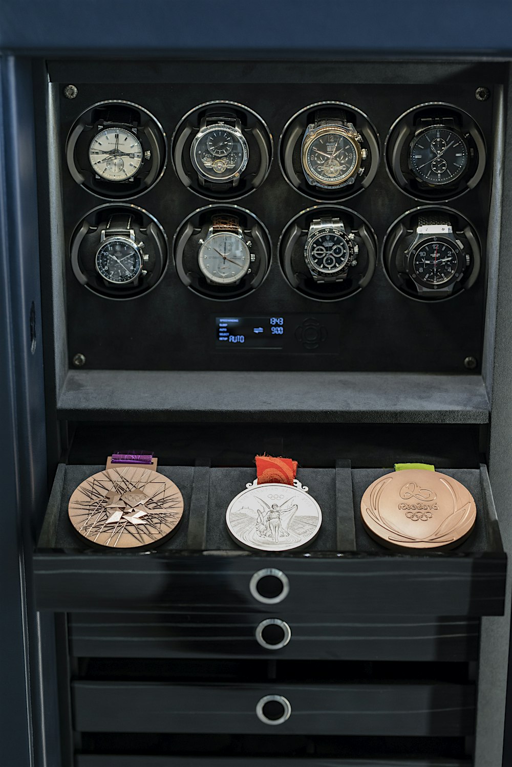 The Olympian — BUBEN&ZORWEG
