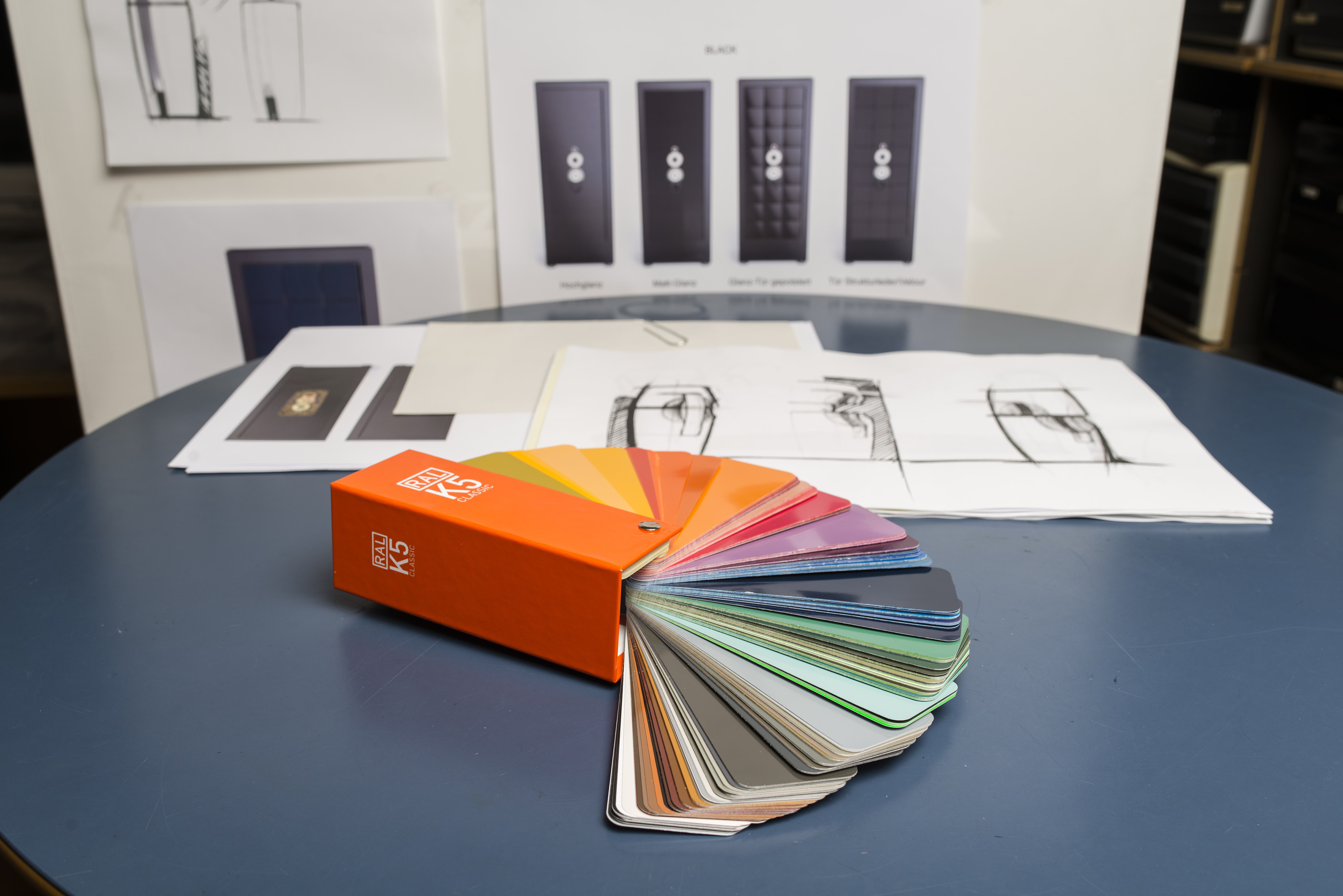 SERVICE DE CONCEPTION SUR MESURE  — BUBEN&ZORWEG