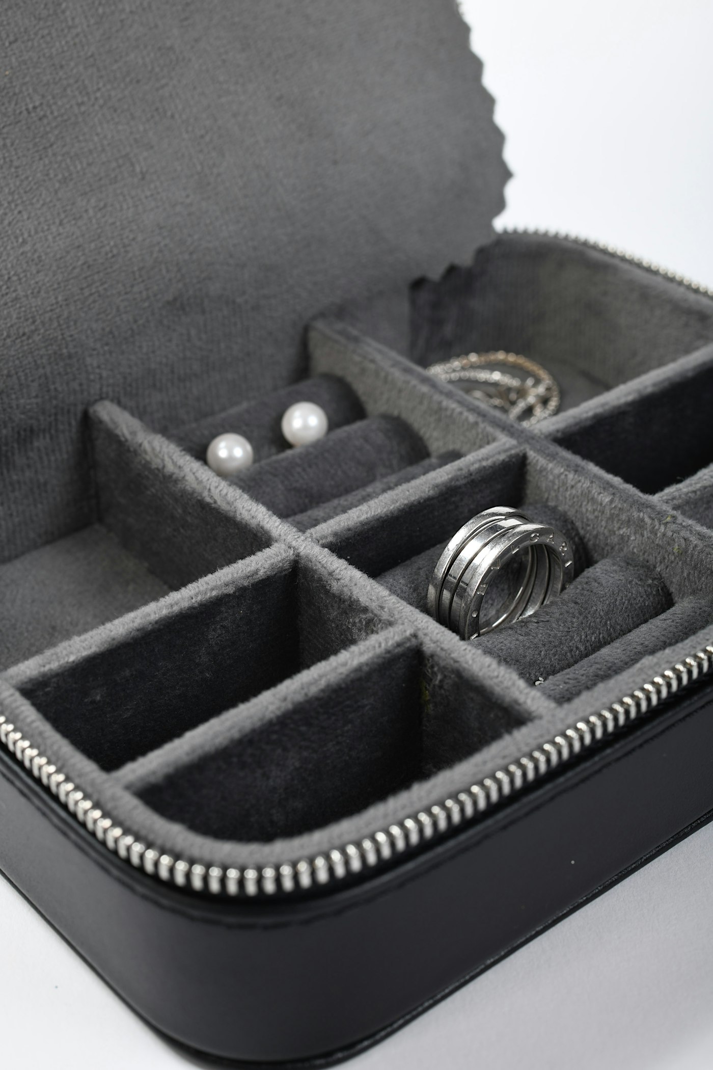 ROMA CASE — BUBEN&ZORWEG
