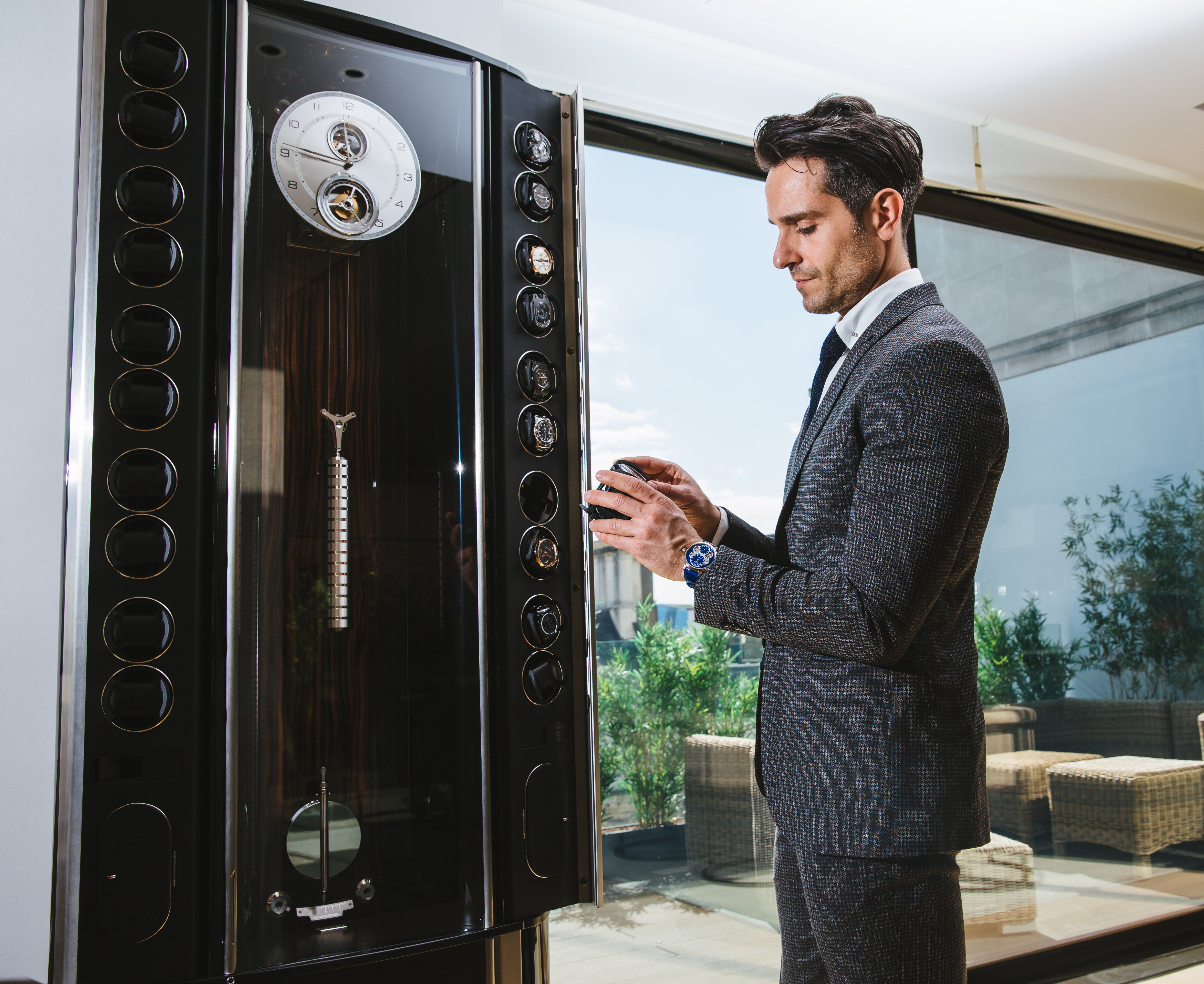 Сейф повышенной секретности Grande Infinity в использовании — BUBEN&ZORWEG