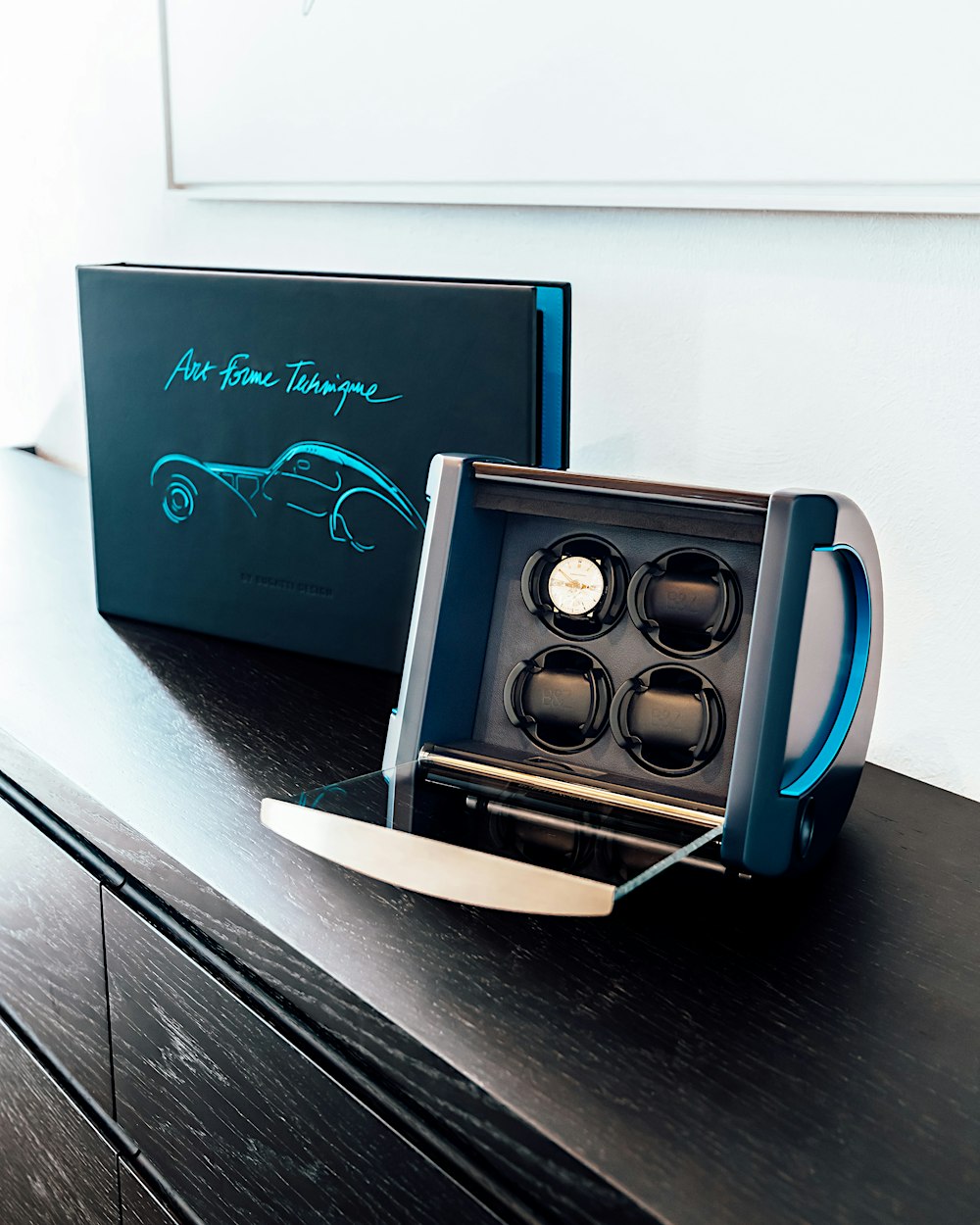The Chiron Spirit French Racing by Buben & Zorweg – inspired by Bugatti’s French racing heritage, featuring blue and black carbon fiber with flowing, elegant lines. — BUBEN&ZORWEG