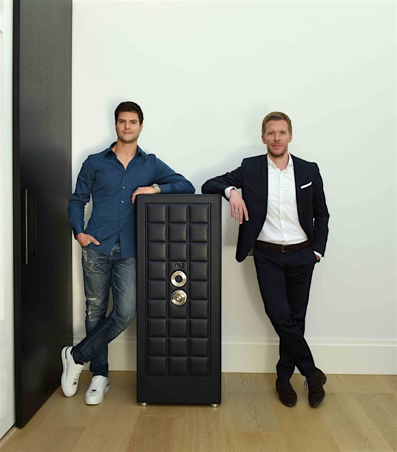Dima Ovtcharov and Florian vom Bruch with the Closed “The Olympian” Safe — BUBEN&ZORWEG