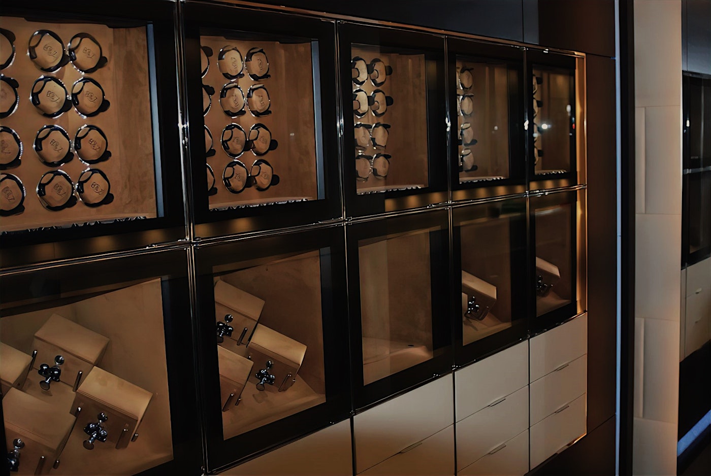 Space for 1000 watches — BUBEN&ZORWEG