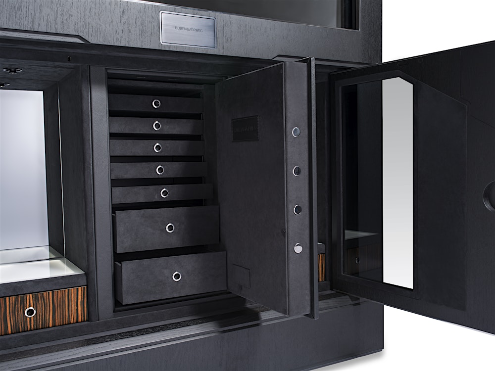 Interior View of Private Museum High Security Safe — BUBEN&ZORWEG