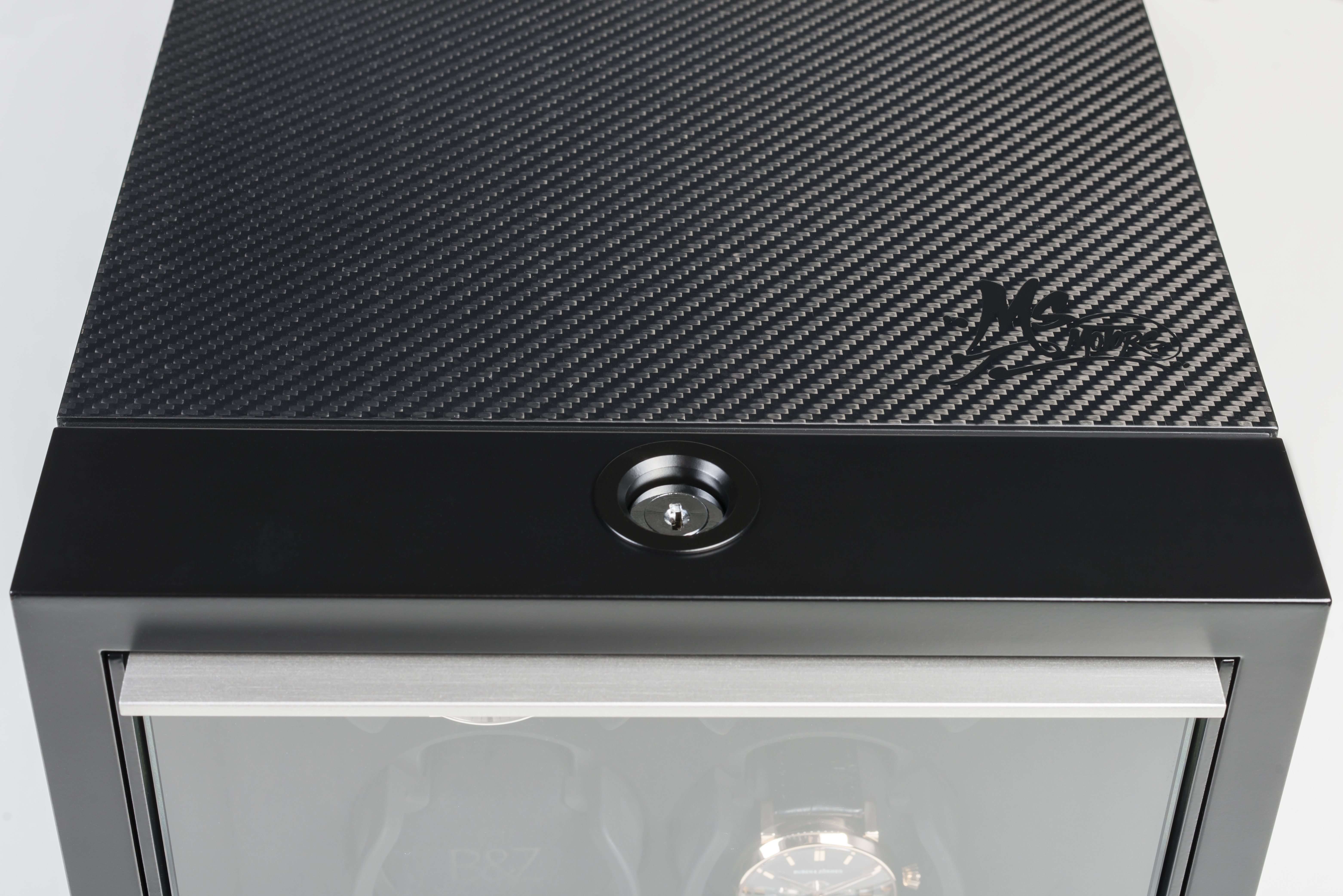 NEO Watch Winder with carbon top and lock, top view — BUBEN&ZORWEG