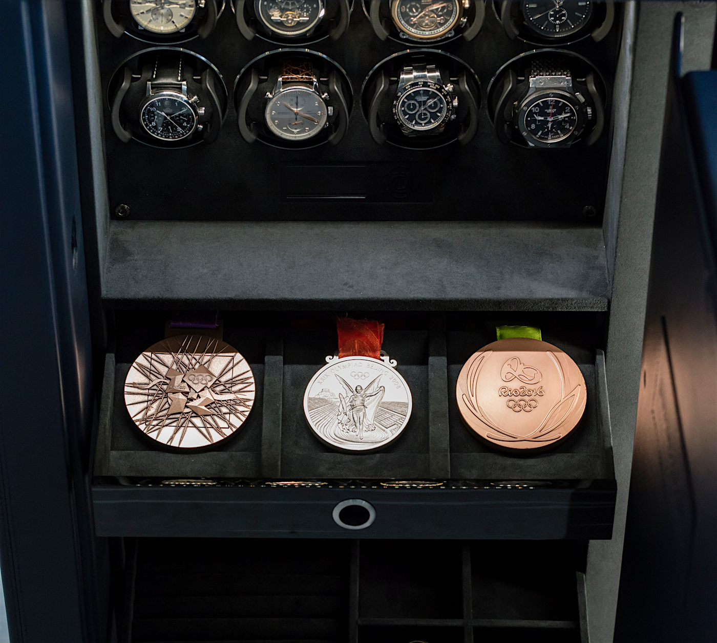 Tiroirs spécialement conçus pour la collection de médailles olympiques — BUBEN&ZORWEG