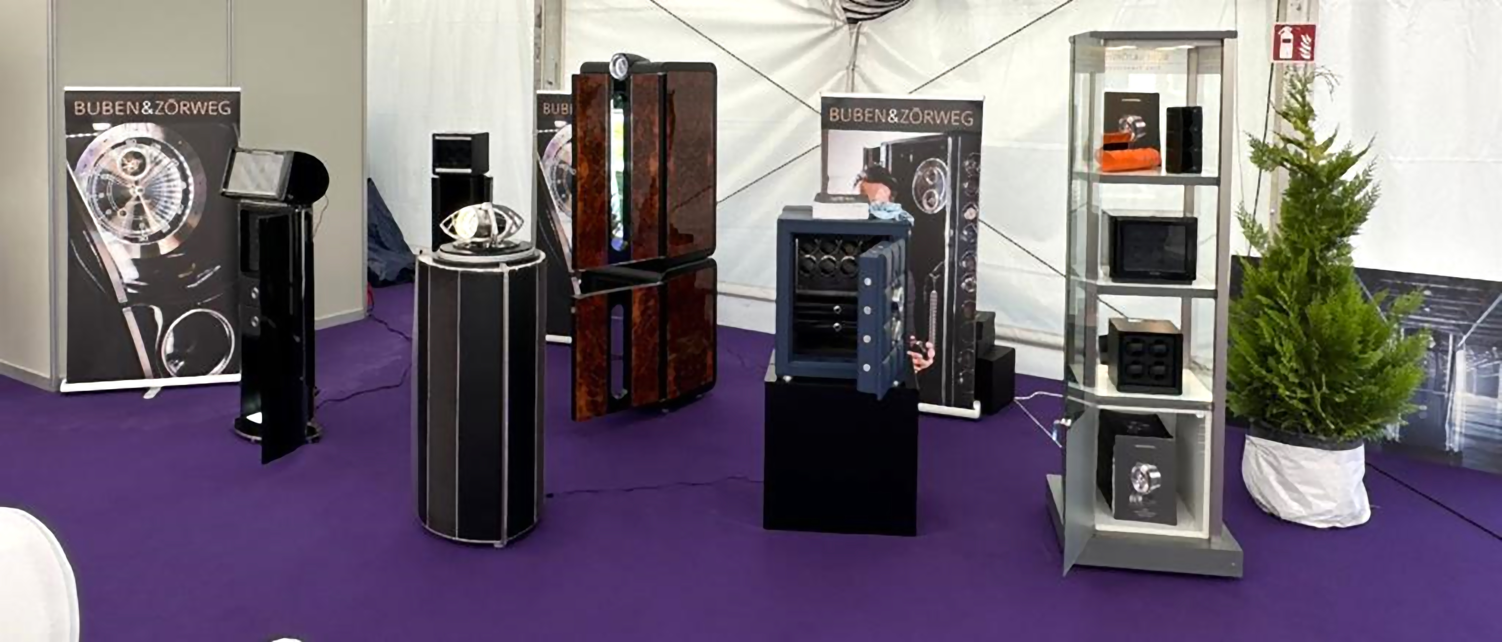 BUBEN&ZORWEG exhibition booth with high security safes and watch winders — BUBEN&ZORWEG