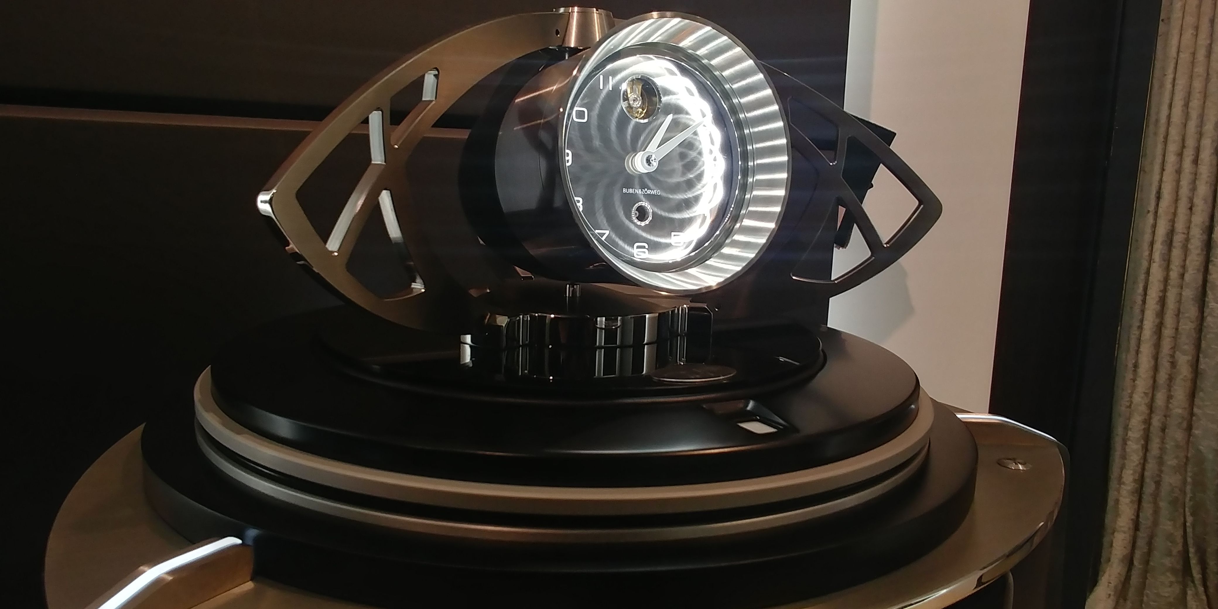 Illusion Deluxe High-Security Safe close-up — BUBEN&ZORWEG