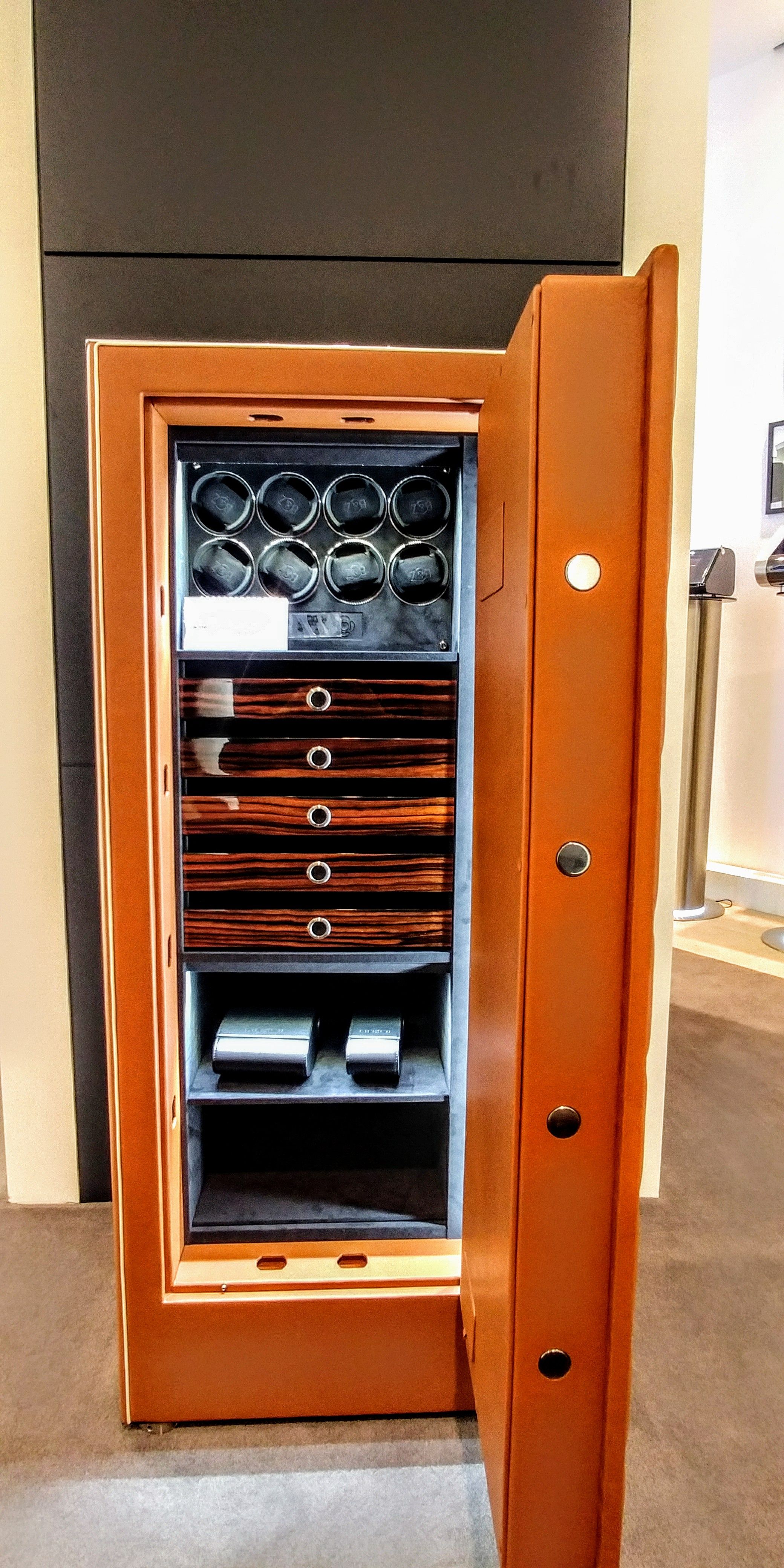 Orion safe front view with open door — BUBEN&ZORWEG