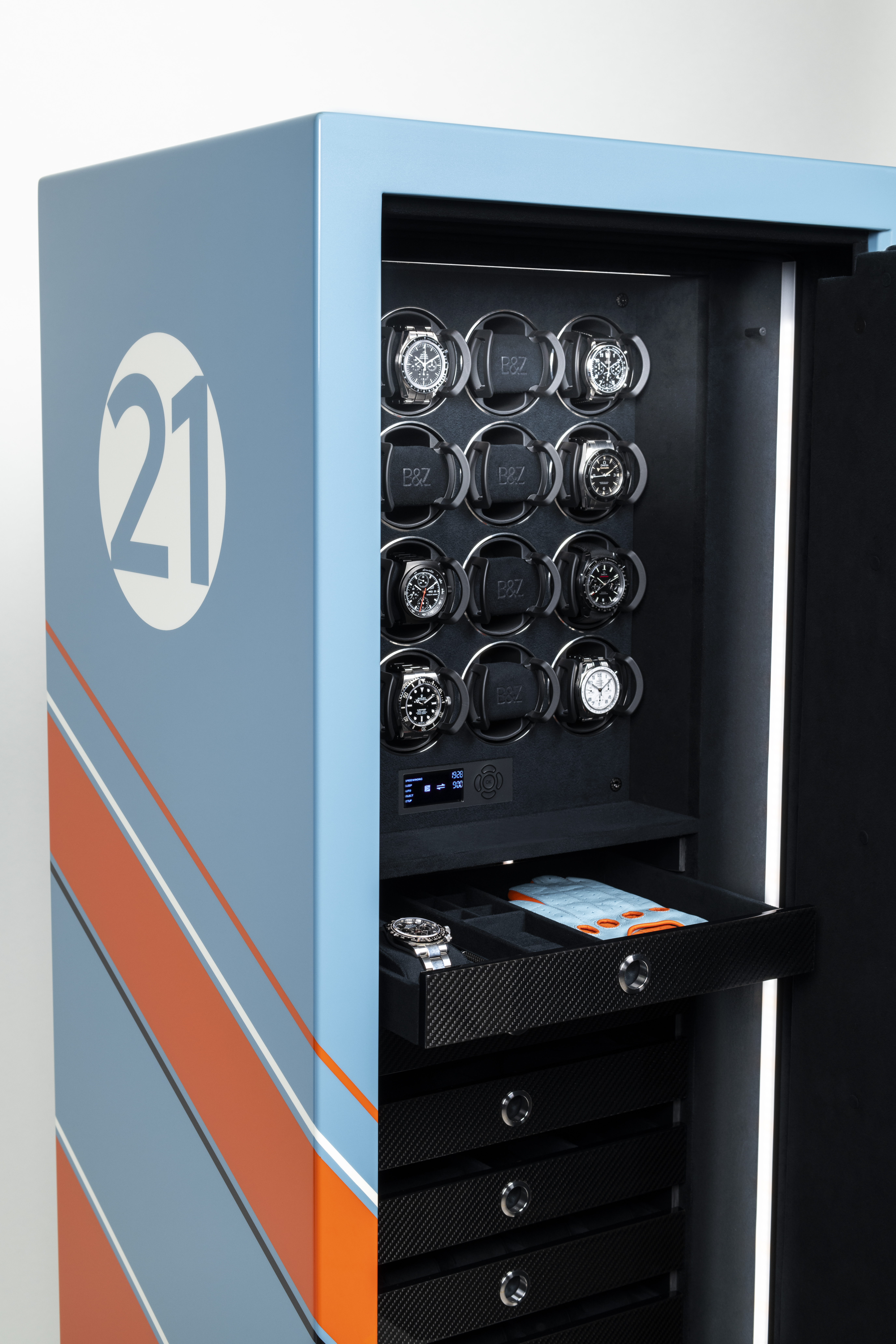 TURBO竞速版保险柜内部视图，含自动上链装置及抽屉 — BUBEN&ZORWEG