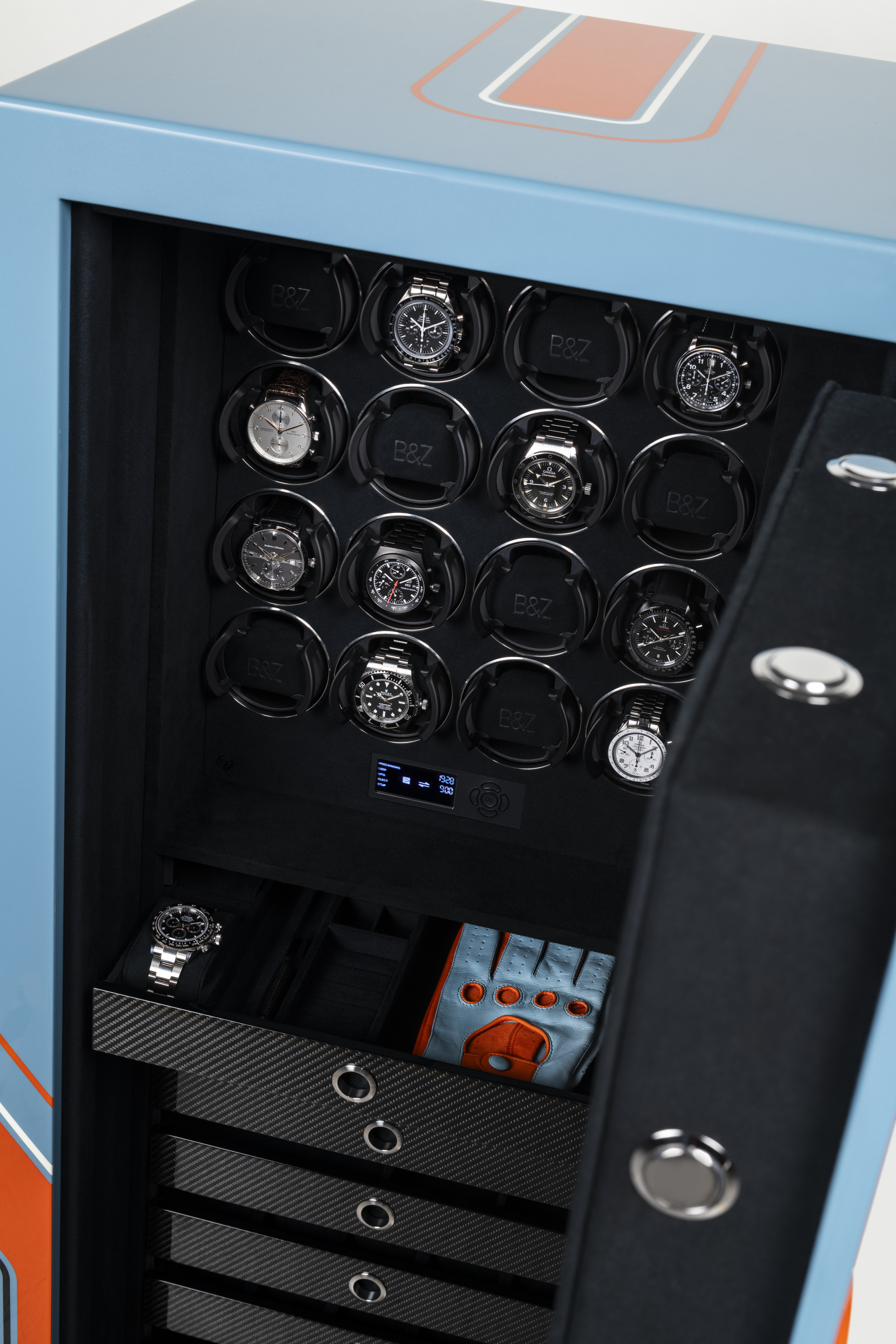 涡轮竞速版安全内饰，配备自动上链表盒与储物抽屉 — BUBEN&ZORWEG