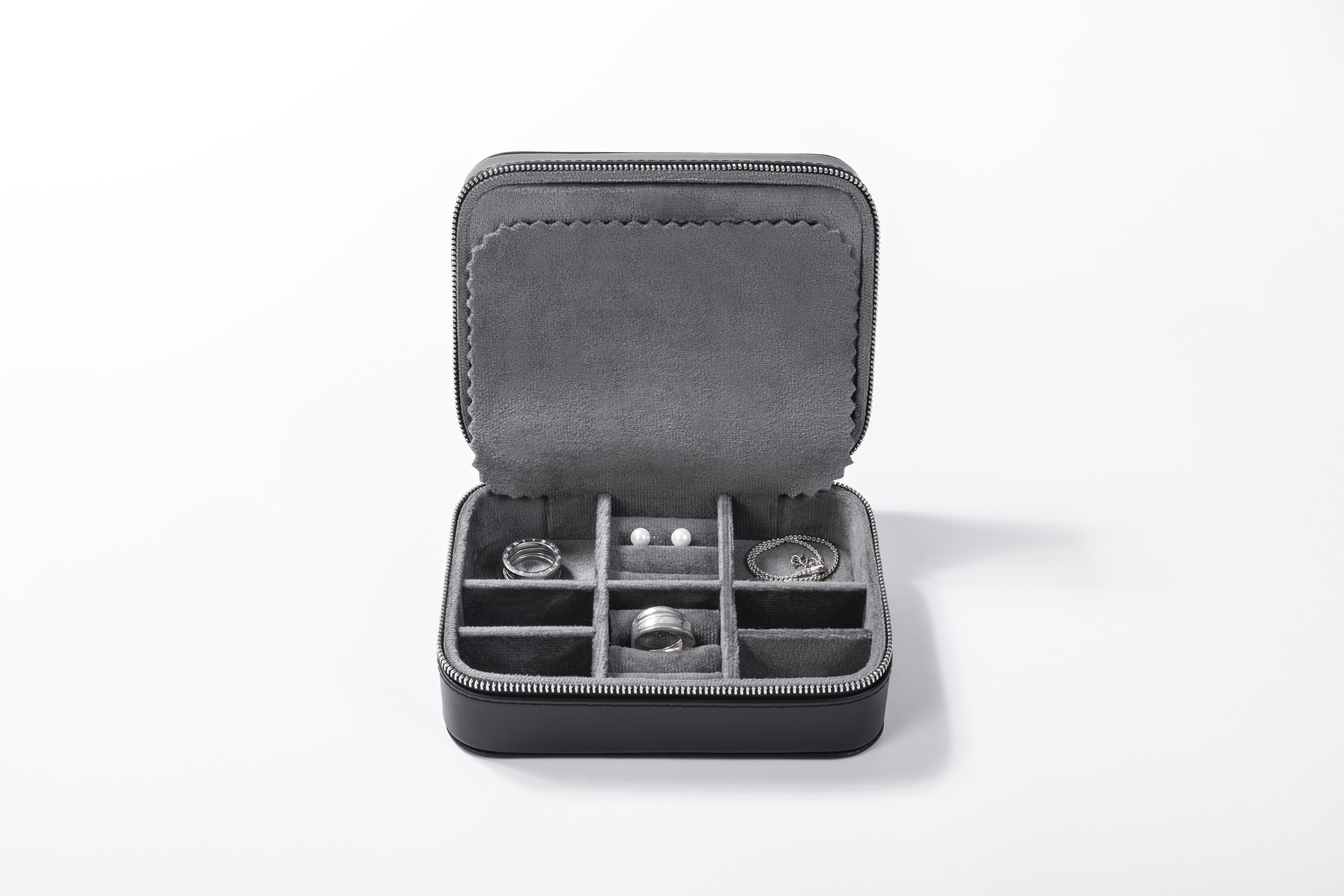 Roma case open exposed interior with jewellery — BUBEN&ZORWEG