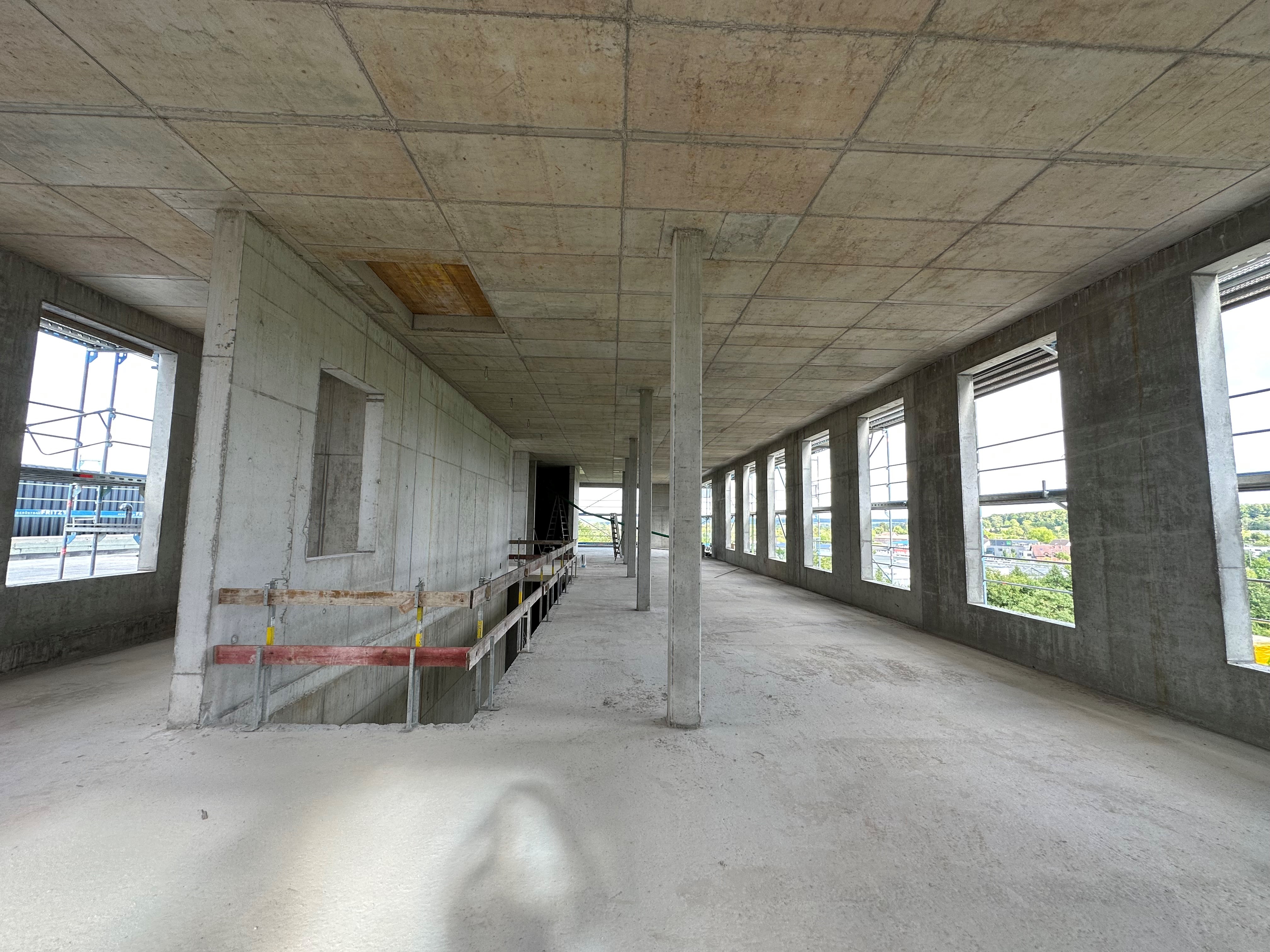 Upper floor of the new manufactory in raw construction stage — BUBEN&ZORWEG