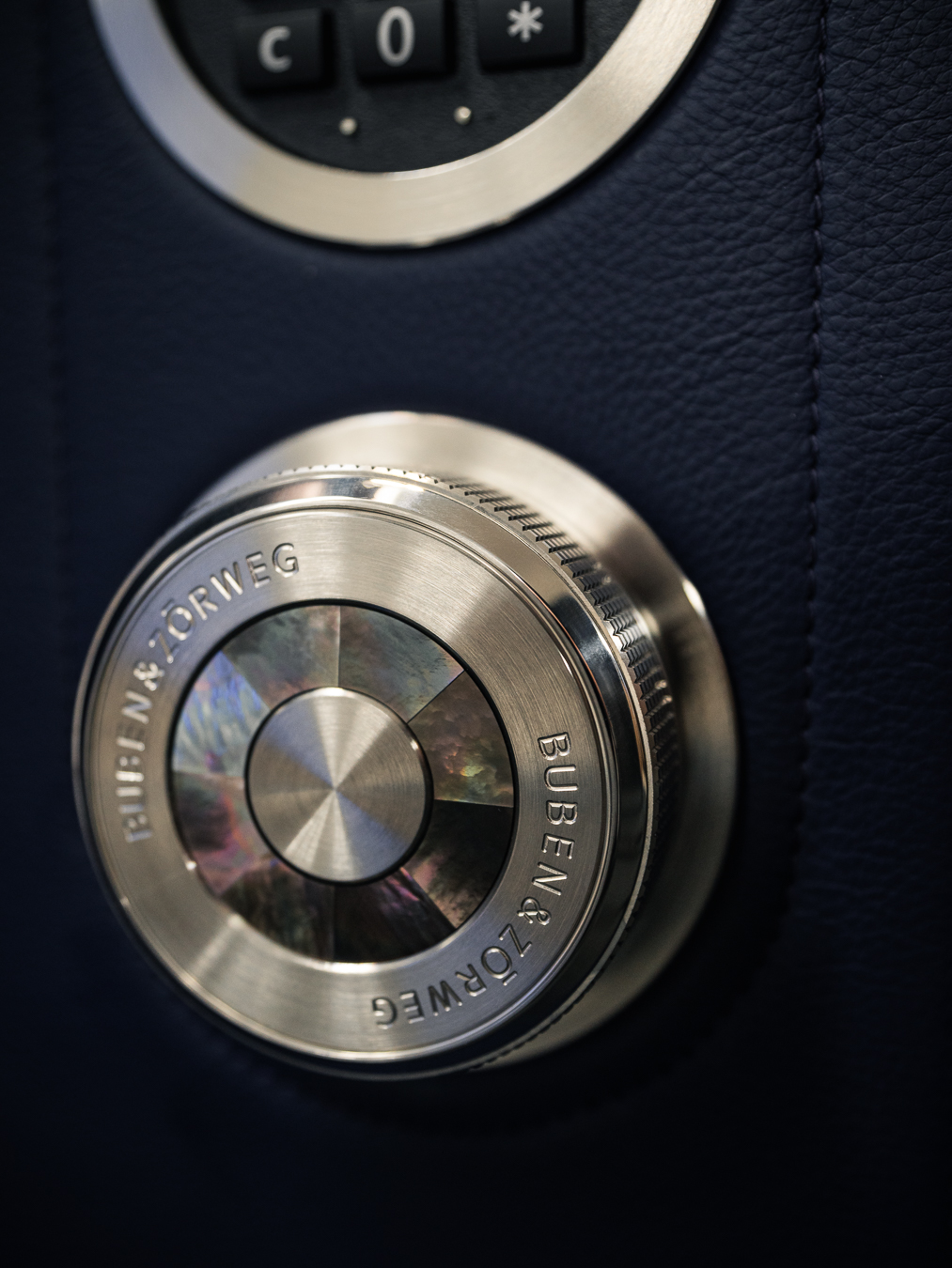 Сейфовый замок повышенной секретности Grande Infinity — BUBEN&ZORWEG