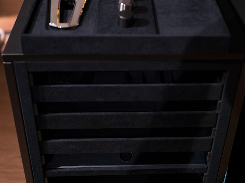 Customization materials and hardware samples for luxury safes — BUBEN&ZORWEG