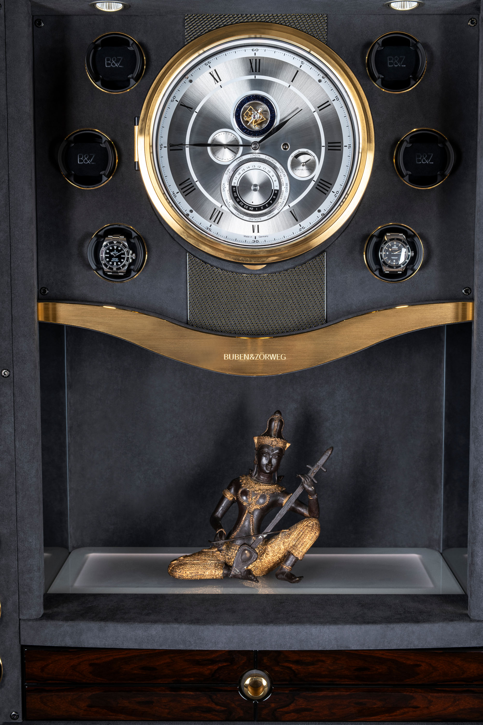 SOLITAIRE Bespoke Interior – Clock and Sculpture — BUBEN&ZORWEG