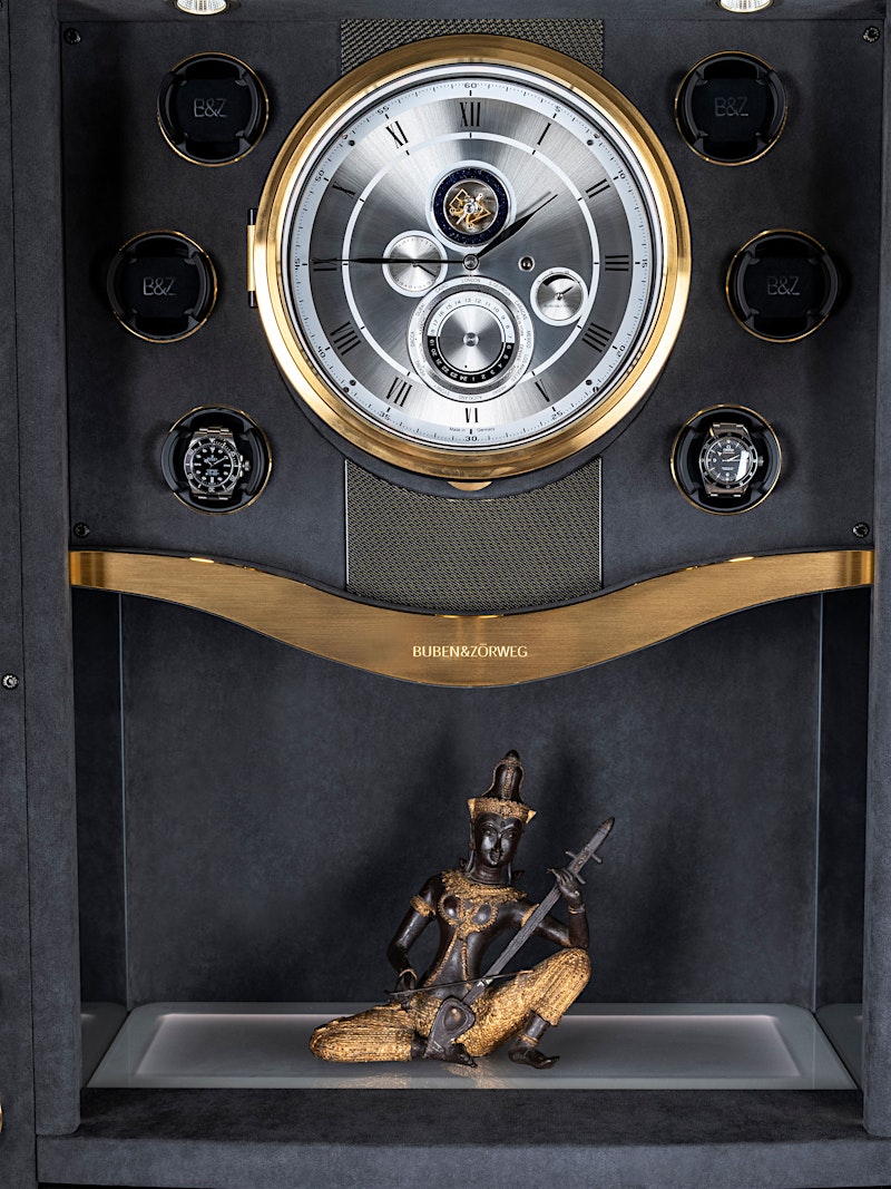 SOLITAIRE Bespoke Interior – Clock and Sculpture — BUBEN&ZORWEG