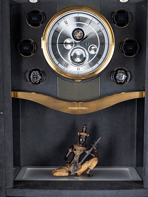 SOLITAIRE Bespoke Interior – Clock and Sculpture — BUBEN&ZORWEG