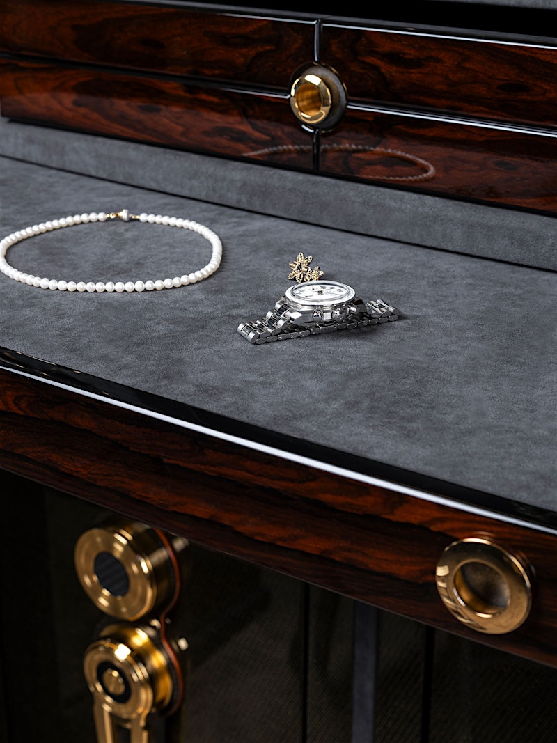 SOLITAIRE Bespoke Drawer – Watch and Pearl Necklace — BUBEN&ZORWEG