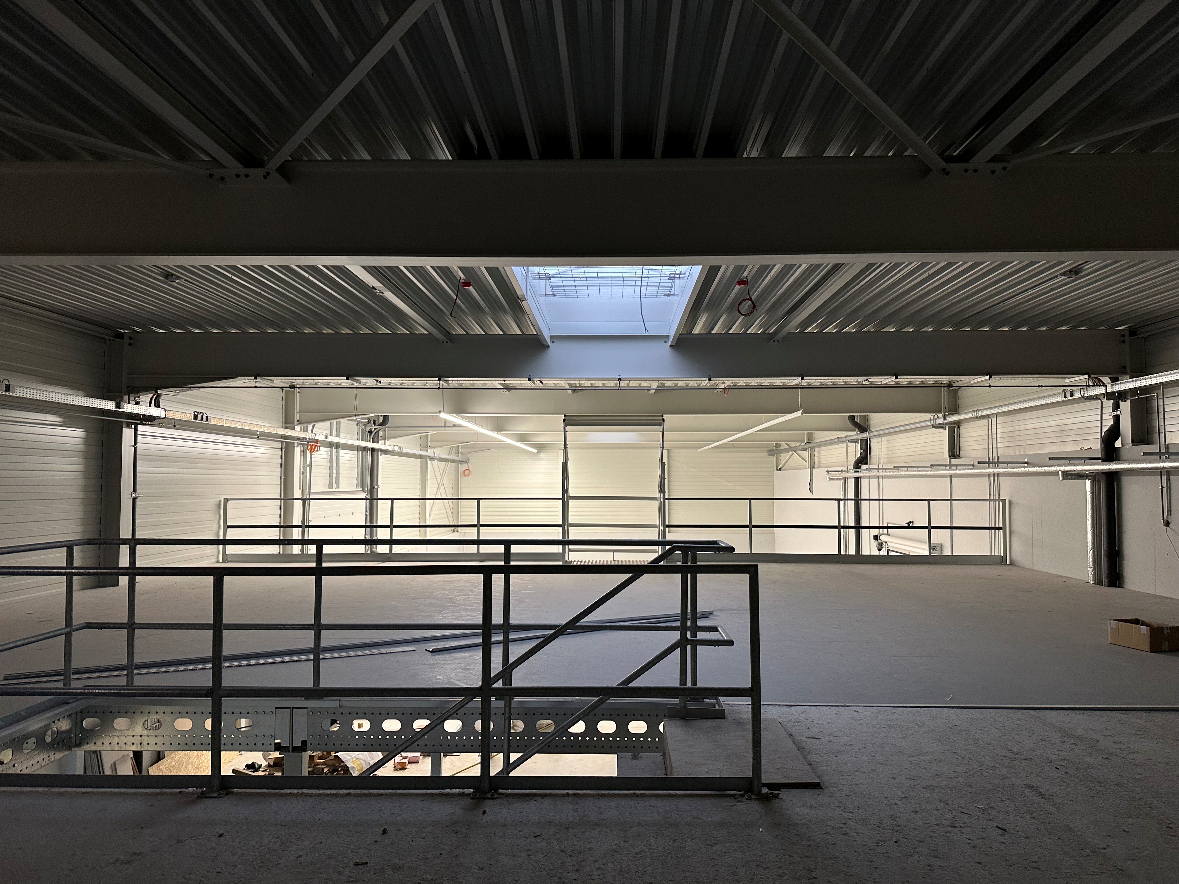 Industrial mezzanine with skylight — BUBEN&ZORWEG