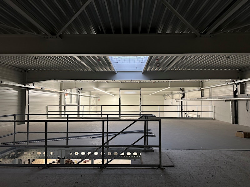 Industrial mezzanine with skylight — BUBEN&ZORWEG