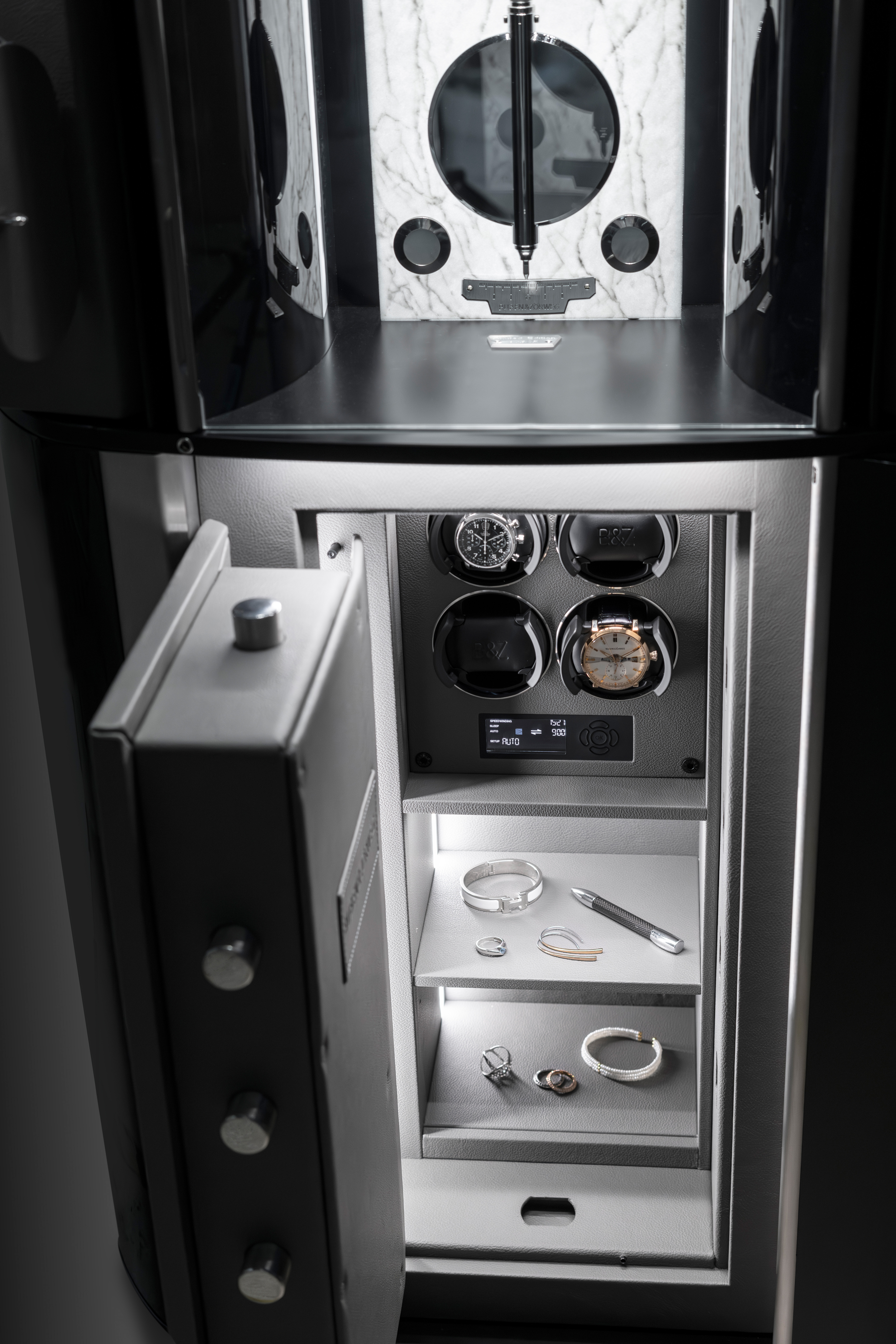 Interior safe detail – GRANDE INFINITY Limited Edition — BUBEN&ZORWEG