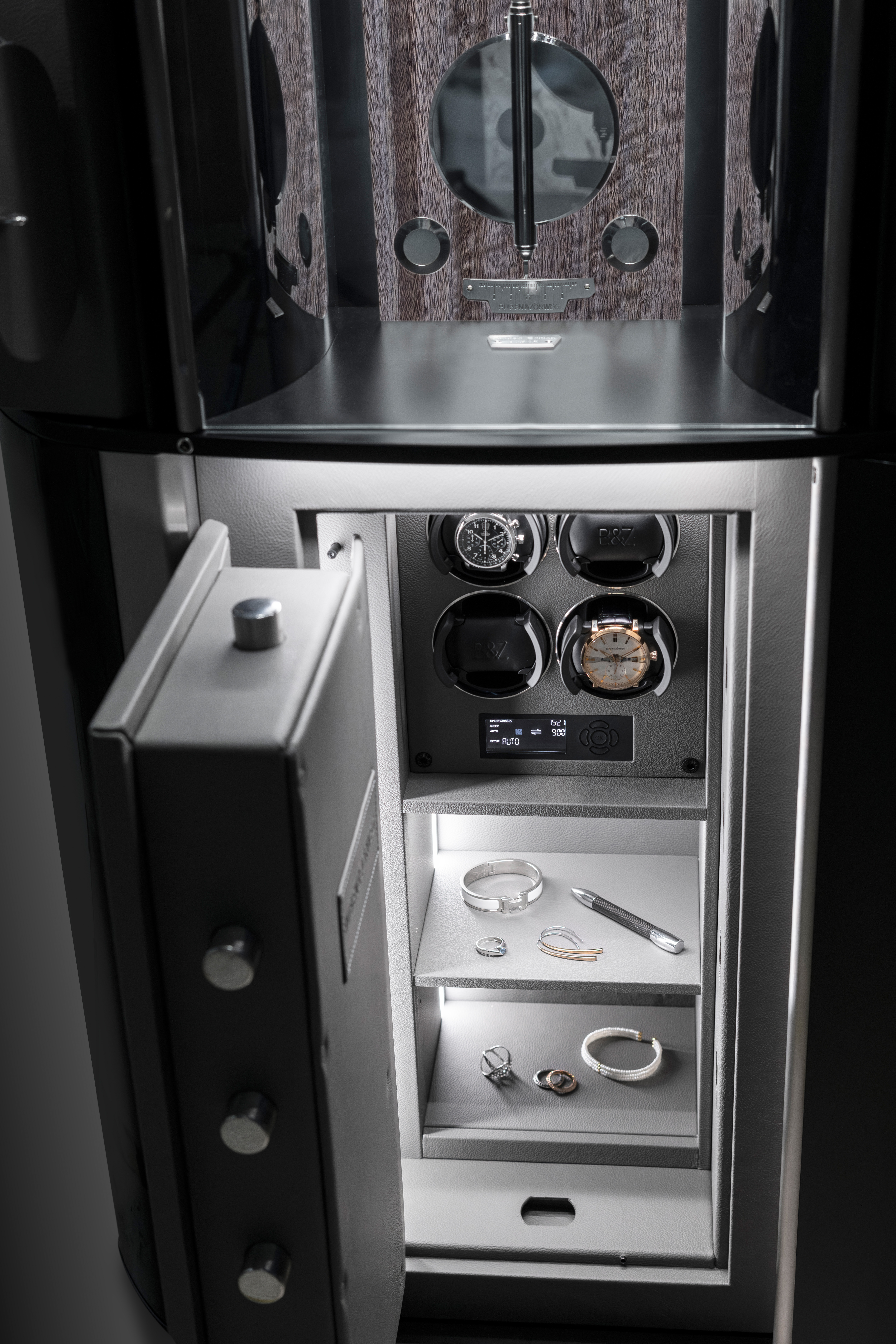 Interior safe detail in Eucalyptus Grey – GRANDE INFINITY — BUBEN&ZORWEG