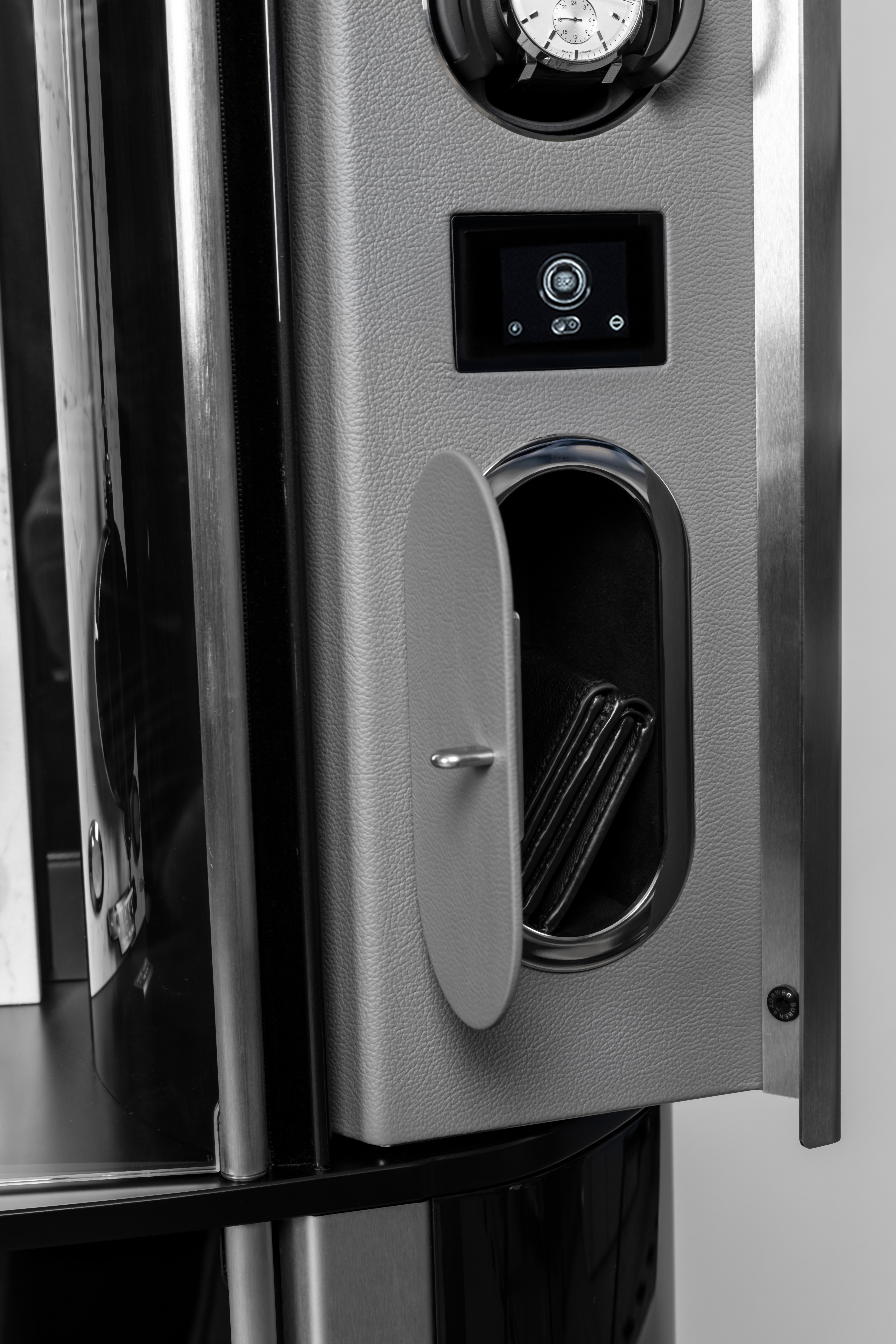 Side Compartment – GRANDE INFINITY Limited Edition — BUBEN&ZORWEG