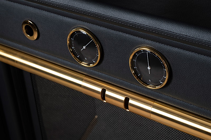 Golden Dials – The Solitaire Golden Carbon — BUBEN&ZORWEG