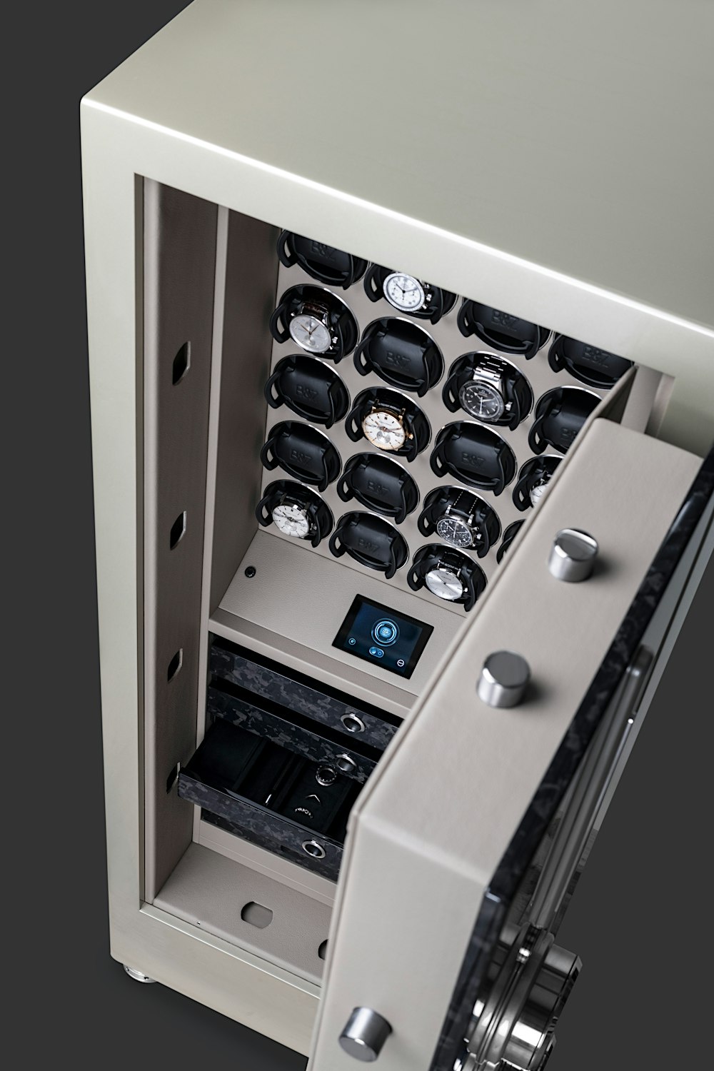 Door as visual center — BUBEN&ZORWEG