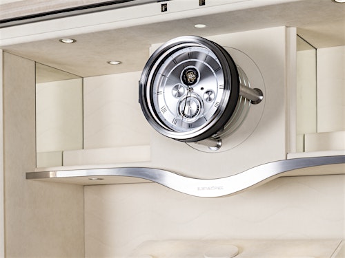 High-security safe interior with clock and trays — BUBEN&ZORWEG