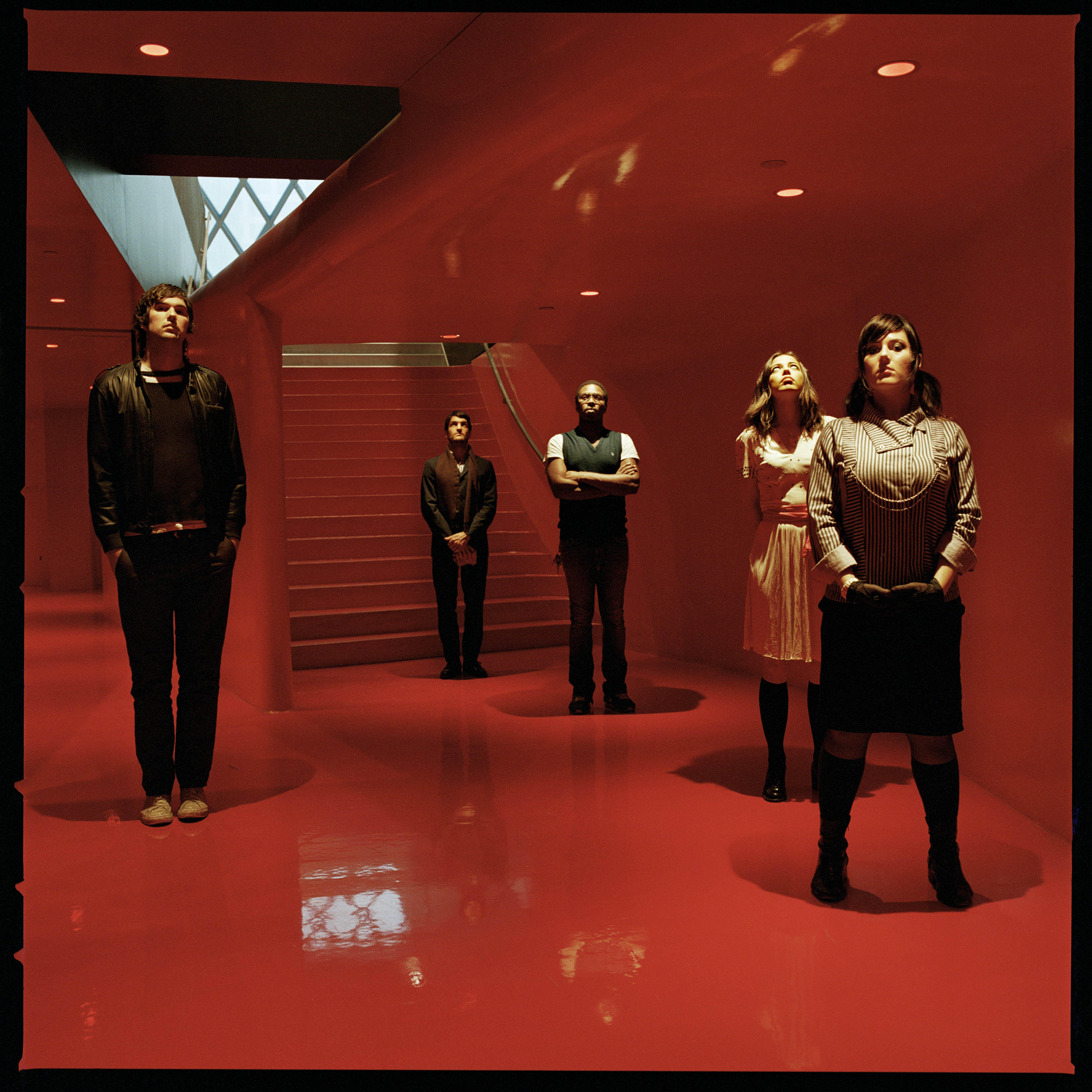 Pretty Girls Make Graves